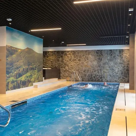 Green Park A19- Z Dostepem Do Basenu, Sauny, Jacuzzi, Silowni דירה שצ'קלארסקה פוראובה